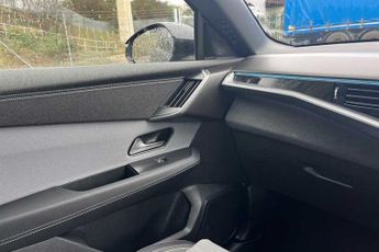 Vauxhall Grandland Electric 73kWh Ultimate SUV 5dr Electric Auto (213 ps)