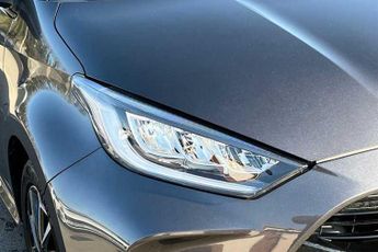 TOYOTA YARIS 1.5 VVT-h Design Hatchback 5dr Petrol Hybrid E-CVT Euro 6 (s/s) 