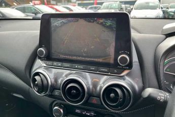 NISSAN JUKE 1.6 N-Connecta SUV 5dr Petrol Hybrid Auto Euro 6 (143 ps)