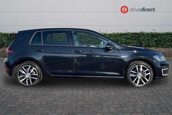 VOLKSWAGEN E-GOLF 35.8kWh e-Golf Hatchback 5dr Electric Auto (136 ps)