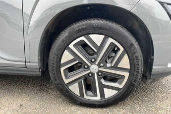 HYUNDAI KONA 39kWh SE Connect SUV 5dr Electric Auto (10.5kW Charger) (136 ps)