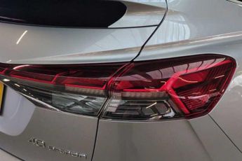 AUDI Q4 E-TRON 40 S line Sportback 5dr Electric Auto 82kWh (204 ps)