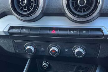 AUDI Q2 1.5 TFSI CoD 35 Black Edition SUV 5dr Petrol S Tronic Euro 6 (s/