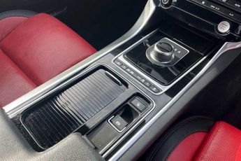 JAGUAR XE 2.0d R-Sport Saloon 4dr Diesel Auto Euro 6 (s/s) (180 ps)