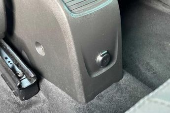 Vauxhall Crossland 1.2 Turbo Ultimate SUV 5dr Petrol Auto Euro 6 (s/s) (130 ps)