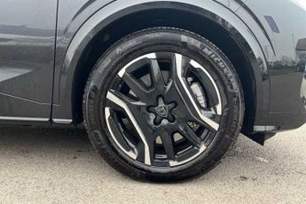 PEUGEOT E-3008 73kWh GT SUV 5dr Electric Auto (210 ps)