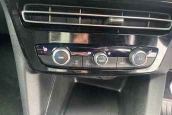 VAUXHALL MOKKA Electric 50kWh Ultimate SUV 5dr Electric Auto (136 ps)