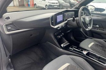 VAUXHALL MOKKA Electric 50kWh Ultimate SUV 5dr Electric Auto (136 ps)