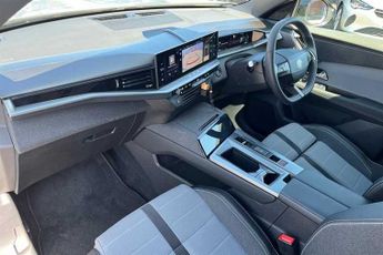 Vauxhall Grandland Electric 73kWh GS SUV 5dr Electric Auto (213 ps)