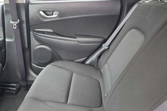 Hyundai KONA 1.6 h-GDi Premium SUV 5dr Petrol Hybrid DCT Euro 6 (s/s) (141 ps