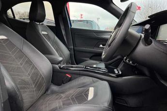 VAUXHALL MOKKA Electric 50kWh Ultimate SUV 5dr Electric Auto (136 ps)