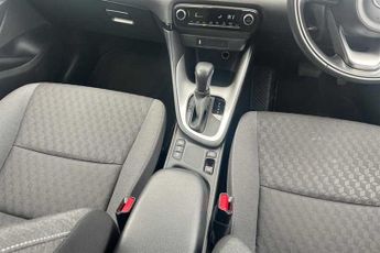 TOYOTA YARIS 1.5 VVT-h Design Hatchback 5dr Petrol Hybrid E-CVT Euro 6 (s/s) 