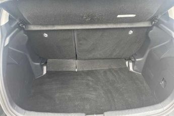 TOYOTA YARIS 1.5 VVT-h Design Hatchback 5dr Petrol Hybrid E-CVT Euro 6 (s/s) 