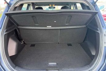 HYUNDAI iX20 1.6 SE Nav Hatchback 5dr Petrol Auto Euro 6 (125 ps)