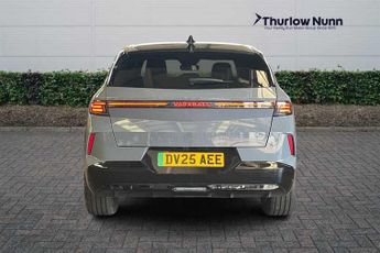 Vauxhall Grandland Electric 73kWh GS SUV 5dr Electric Auto (213 ps)