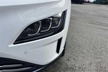 Hyundai KONA 64 kWh (204 PS) Premium 5 Door Electric SUV Automatic *** 1 Owne