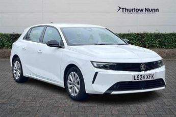 Vauxhall Astra 1.2i Turbo (130 PS) Design 5 Door Petrol Hatchback *** 1 Private