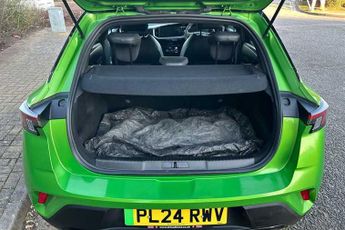 VAUXHALL MOKKA Electric 54kWh Ultimate SUV 5dr Electric Auto (Long Range) (156 ps)