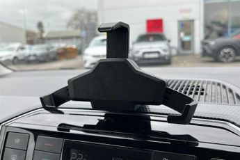 VOLKSWAGEN E-UP! 36.8kWh e-up! Hatchback 5dr Electric Auto (82 ps)