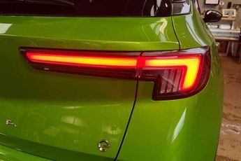 Vauxhall Mokka Electric 50kWh Ultimate SUV 5dr Electric Auto (136 ps)