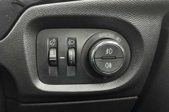 VAUXHALL Corsa Electric 50kWh Anniversary Edition Hatchback 5dr Electric Auto (136 ps)