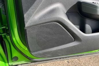 VAUXHALL MOKKA Electric 50kWh Elite Premium SUV 5dr Electric Auto (136 ps)