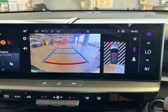 Vauxhall Grandland Electric 73kWh GS SUV 5dr Electric Auto (213 ps)