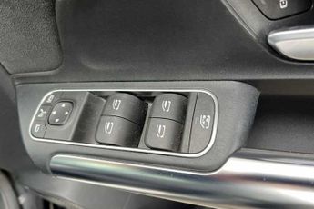 MERCEDES-BENZ GLA 2.0 GLA220d AMG Line (Premium Plus) SUV 5dr Diesel 8G-DCT 4MATIC
