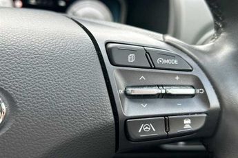 Hyundai KONA 64kWh Premium SUV 5dr Electric Auto (10.5kW Charger) (204 ps)