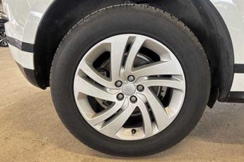 LAND ROVER RANGE ROVER EVOQUE 2.0 D200 MHEV R-Dynamic S SUV 5dr Diesel Auto 4WD Euro 6 (s/s) (