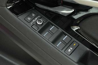 LAND ROVER RANGE ROVER EVOQUE 2.0 D200 MHEV R-Dynamic S SUV 5dr Diesel Auto 4WD Euro 6 (s/s) (