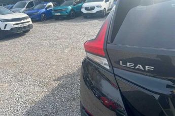 NISSAN LEAF 39kWh N-Connecta Hatchback 5dr Electric Auto (150 ps)