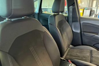 VAUXHALL CROSSLAND 1.2 Turbo Ultimate SUV 5dr Petrol Auto Euro 6 (s/s) (130 ps)