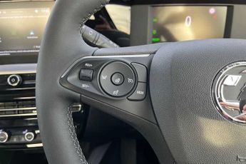 VAUXHALL MOKKA Electric 50kWh Griffin SUV 5dr Electric Auto (136 ps)