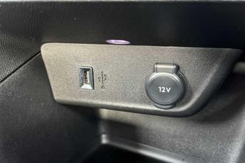 VAUXHALL MOKKA Electric 50kWh Griffin SUV 5dr Electric Auto (136 ps)