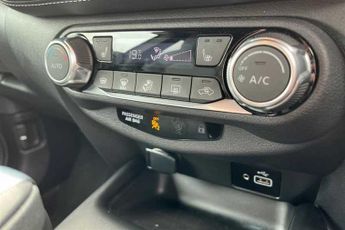 NISSAN JUKE 1.6 Tekna SUV 5dr Petrol Hybrid Auto Euro 6 (143 ps)