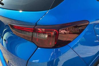 VAUXHALL GRANDLAND 1.6 14.2kWh Ultimate SUV 5dr Petrol Plug-in Hybrid Auto Euro 6 (