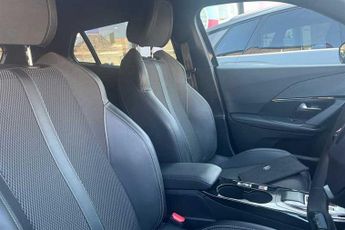 PEUGEOT E-2008 50kWh GT SUV 5dr Electric Auto (7kW Charger) (136 ps)