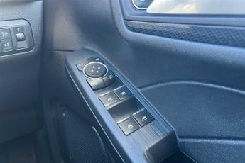 Ford Kuga ST-Line X Edition 2.5 Petrol Plug-in Hybrid Start/Stop (225ps) -