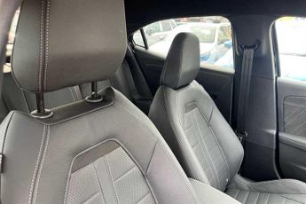 VAUXHALL MOKKA Electric 50kWh Ultimate SUV 5dr Electric Auto (136 ps)