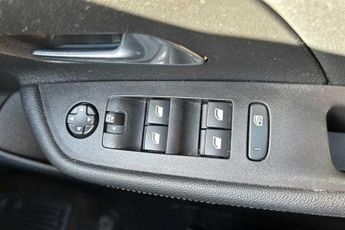VAUXHALL MOKKA Electric 50kWh GS SUV 5dr Electric Auto (136 ps)