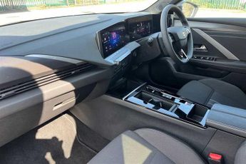 Vauxhall Astra Electric 54kWh GS Hatchback 5dr Electric Auto (156 ps)