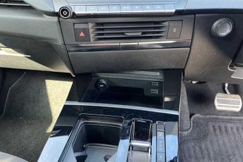 Vauxhall Astra Electric 54kWh GS Hatchback 5dr Electric Auto (156 ps)