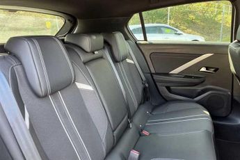 Vauxhall Astra Electric 54kWh GS Hatchback 5dr Electric Auto (156 ps)