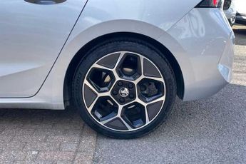 Vauxhall Astra 1.2 Turbo Ultimate Hatchback 5dr Petrol Auto Euro 6 (s/s) (130 p