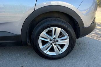 Vauxhall Grandland 1.2 Turbo SE SUV 5dr Petrol Auto Euro 6 (s/s) (130 ps)