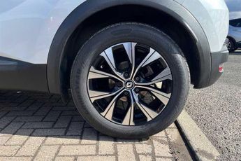 RENAULT CAPTUR 1.6 E-TECH evolution SUV 5dr Petrol Hybrid Auto Euro 6 (s/s) (14