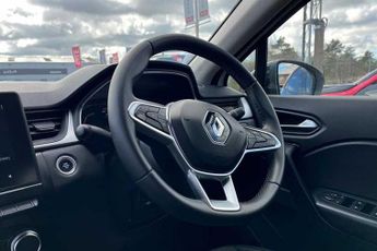 RENAULT CAPTUR 1.6 E-TECH evolution SUV 5dr Petrol Hybrid Auto Euro 6 (s/s) (14
