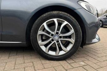 MERCEDES-BENZ C CLASS 2.1 C220d Sport (Premium Plus) Saloon 4dr Diesel 7G-Tronic+ Euro