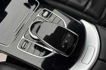MERCEDES-BENZ C CLASS 2.1 C220d Sport (Premium Plus) Saloon 4dr Diesel 7G-Tronic+ Euro